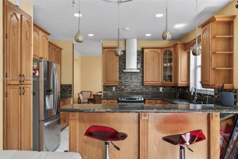 Купить виллу или дом в Уэстон, Флорида 5 спален, 287.53м2, № 1992052 - фото 24