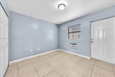 Apartment in Miami, Florida 2 bedrooms № 1763905 - photo 6