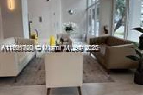 Condo in Hollywood, Florida, 1 bedroom  № 1920125 - photo 11