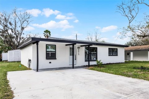 House in New Port Richey, Florida 3 bedrooms, 93.65 sq.m. № 1881250 - photo 3