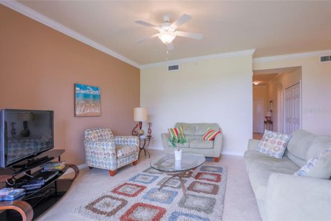 Condominio en alquiler en Bradenton, Florida, 2 dormitorios, 107.4 m2 № 212926 - foto 3
