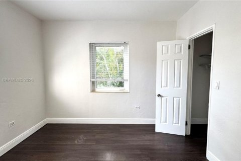 Apartment in Biscayne Park, Florida 2 bedrooms, 88.26 sq.m. № 1953669 - photo 12