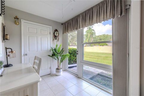 Condo in Dunedin, Florida, 1 bedroom  № 1850977 - photo 15