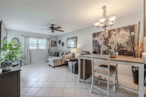 Condo in Dunedin, Florida, 1 bedroom  № 1850977 - photo 10