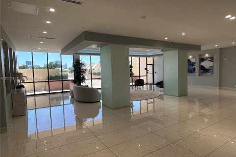 Condominio en venta en Aventura, Florida, 2 dormitorios, 105.72 m2 № 2090572 - foto 10