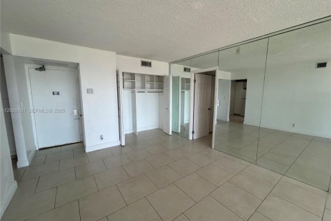 Condominio en venta en Aventura, Florida, 2 dormitorios, 105.72 m2 № 2090572 - foto 25