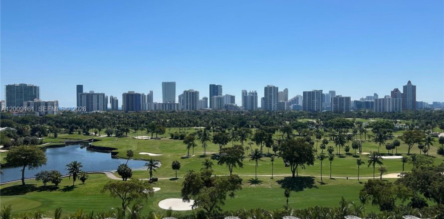Condominio en Aventura, Florida, 2 dormitorios  № 2090572