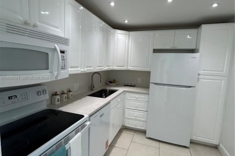 Condominio en venta en Aventura, Florida, 2 dormitorios, 105.72 m2 № 2090572 - foto 26