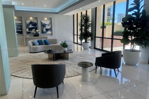 Condominio en venta en Aventura, Florida, 2 dormitorios, 105.72 m2 № 2090572 - foto 11