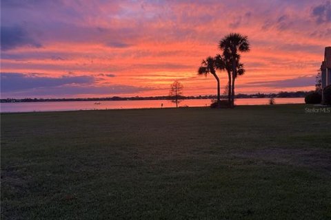 Condominio en venta en Winter Haven, Florida, 2 dormitorios, 94.02 m2 № 1649887 - foto 3