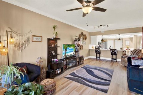 Condominio en venta en Winter Haven, Florida, 2 dormitorios, 94.02 m2 № 1649887 - foto 15
