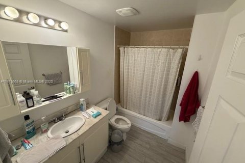 Condominio en venta en Miami, Florida, 1 dormitorio, 66.89 m2 № 1788755 - foto 22