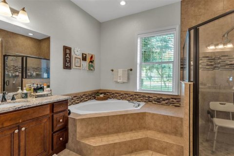 Casa en venta en Lakeland, Florida, 5 dormitorios, 359.81 m2 № 2144671 - foto 11
