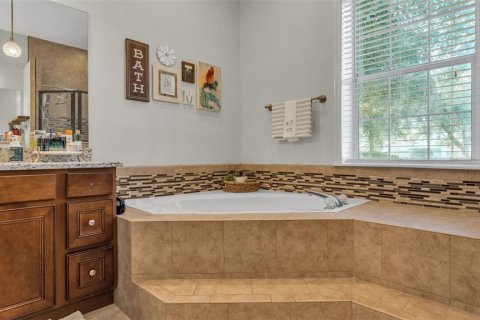 Casa en venta en Lakeland, Florida, 5 dormitorios, 359.81 m2 № 2144671 - foto 13