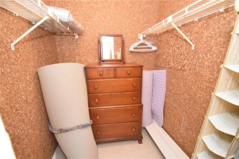 Снять в аренду кондоминиум в Сарасота, Флорида 6 комнат, 112.5м2, № 706257 - фото 11