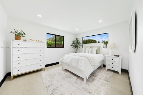 Villa ou maison à louer à Miami, Floride: 4 chambres, 268.12 m2 № 2055834 - photo 27
