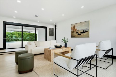 Villa ou maison à louer à Miami, Floride: 4 chambres, 268.12 m2 № 2055834 - photo 10