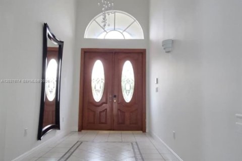 Villa ou maison à vendre à Miami, Floride: 4 chambres, 287.07 m2 № 2331697 - photo 5