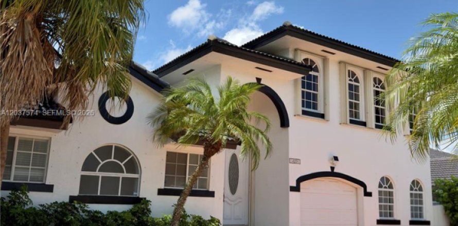 Villa ou maison à Miami, Floride 4 chambres, 287.07 m2 № 2331697