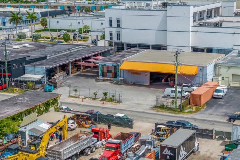 Купить коммерческую недвижимость в Медли, Флорида № 1959193 - фото 11