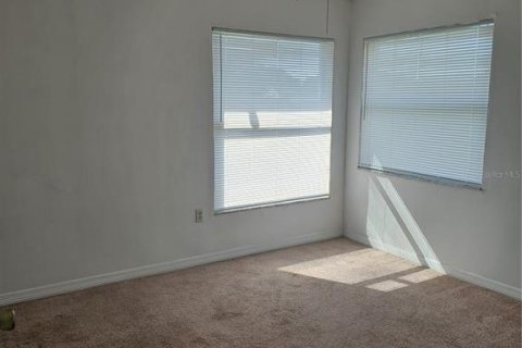 Immobilier commercial à vendre à Kissimmee, Floride: 4 chambres, 176.42 m2 № 1901951 - photo 7