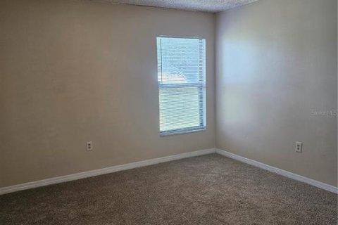 Immobilier commercial à vendre à Kissimmee, Floride: 4 chambres, 176.42 m2 № 1901951 - photo 13