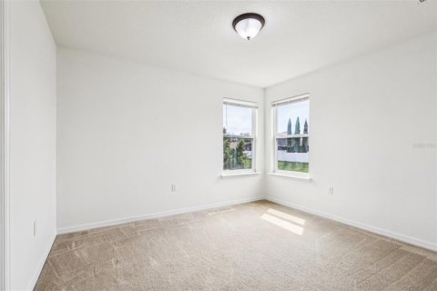 Casa en venta en Orlando, Florida, 5 dormitorios, 297.94 m2 № 1906958 - foto 27