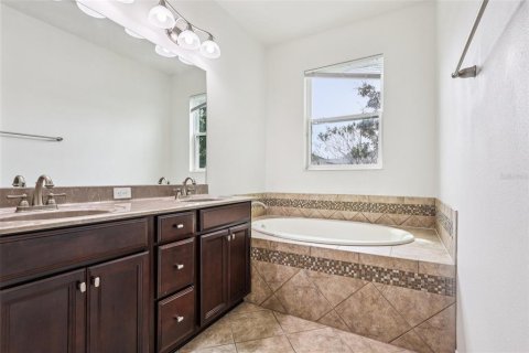 Casa en venta en Orlando, Florida, 5 dormitorios, 297.94 m2 № 1906958 - foto 17