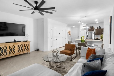 Townhouse in Riviera Beach, Florida 3 bedrooms, 139.35 sq.m. № 2245233 - photo 7