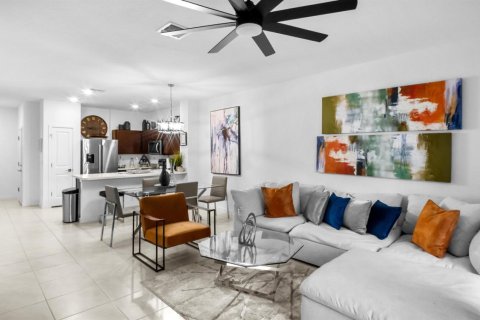 Townhouse in Riviera Beach, Florida 3 bedrooms, 139.35 sq.m. № 2245233 - photo 6