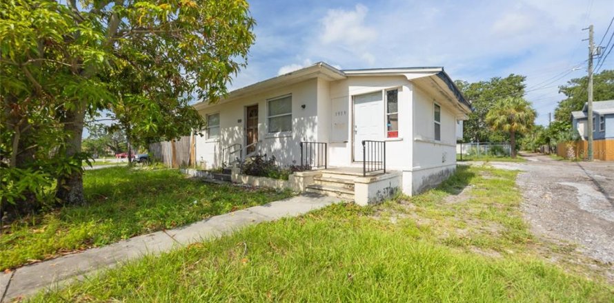 Immobilier commercial à Saint Petersburg, Floride 181.72 m2 № 1792847