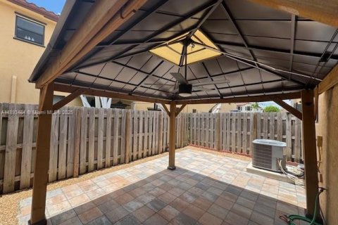 Townhouse in Homestead, Florida 3 bedrooms, 130.81 sq.m. № 1946988 - photo 6