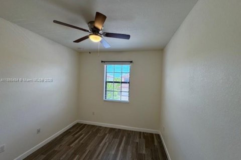 Townhouse in Homestead, Florida 3 bedrooms, 130.81 sq.m. № 1946988 - photo 22