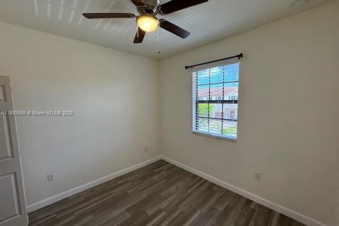 Townhouse in Homestead, Florida 3 bedrooms, 130.81 sq.m. № 1946988 - photo 23