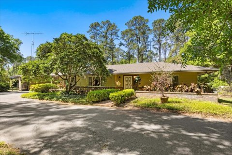 House in Belleview, Florida 3 bedrooms, 225.1 sq.m. № 1603200 - photo 1