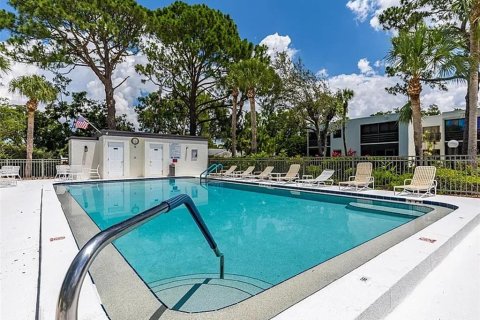 Condominio en alquiler en Sarasota, Florida, 3 dormitorios, 134.99 m2 № 1899456 - foto 1
