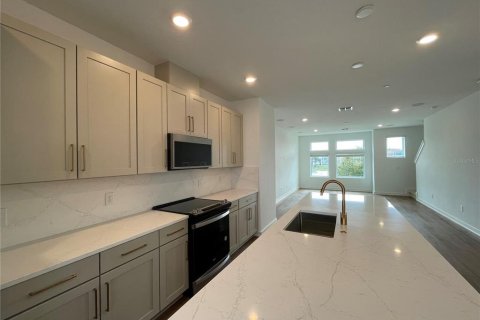 Touwnhouse à louer à Orlando, Floride: 3 chambres, 187.29 m2 № 1851628 - photo 5