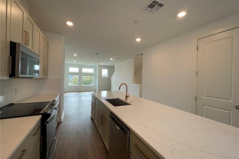Touwnhouse à louer à Orlando, Floride: 3 chambres, 187.29 m2 № 1851628 - photo 6