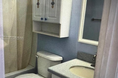 Touwnhouse à vendre à Miami, Floride: 3 chambres, 126.35 m2 № 1836483 - photo 16