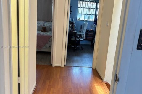 Adosado en venta en Miami, Florida, 3 dormitorios, 126.35 m2 № 1836483 - foto 17