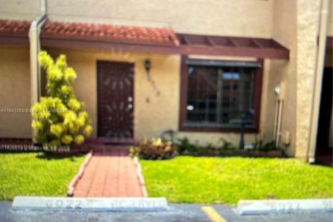 Adosado en venta en Miami, Florida, 3 dormitorios, 126.35 m2 № 1836483 - foto 2