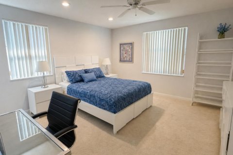 House in Boca Raton, Florida 3 bedrooms, 278.61 sq.m. № 2181863 - photo 14