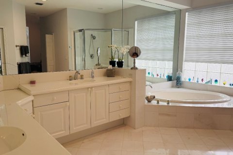 House in Boca Raton, Florida 3 bedrooms, 278.61 sq.m. № 2181863 - photo 9