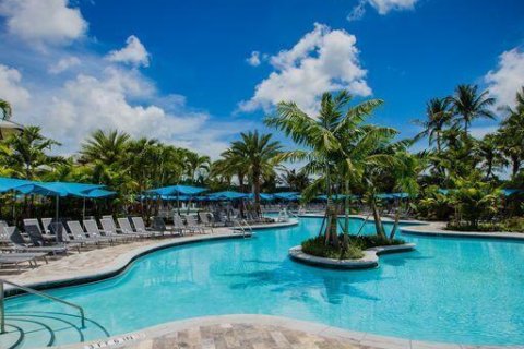 House in Boca Raton, Florida 3 bedrooms, 278.61 sq.m. № 2181863 - photo 20