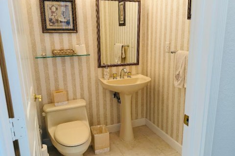 House in Boca Raton, Florida 3 bedrooms, 278.61 sq.m. № 2181863 - photo 7