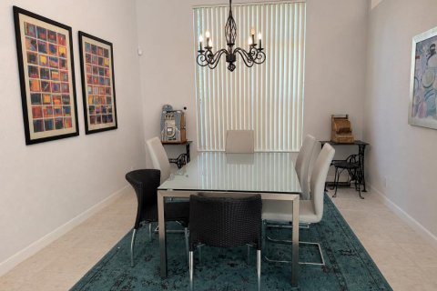 House in Boca Raton, Florida 3 bedrooms, 278.61 sq.m. № 2181863 - photo 4