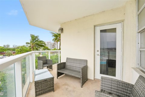 Condominio en venta en Miami, Florida, 2 dormitorios, 105.91 m2 № 2076463 - foto 26