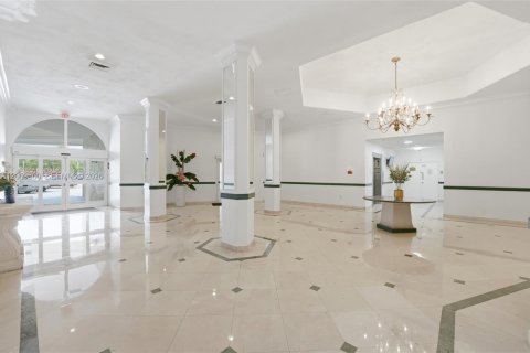 Condominio en venta en Miami, Florida, 2 dormitorios, 105.91 m2 № 2076463 - foto 27