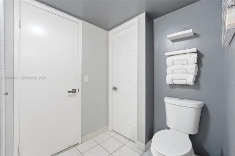 Condominio en venta en Miami, Florida, 2 dormitorios, 105.91 m2 № 2076463 - foto 22