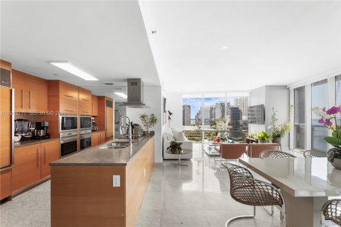 Condominio en venta en Miami, Florida, 3 dormitorios, 173.73 m2 № 2002907 - foto 8